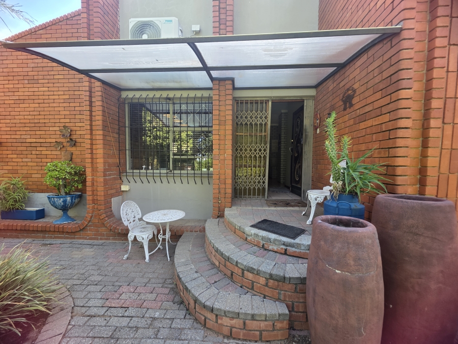 3 Bedroom Property for Sale in Riebeeckstad Free State